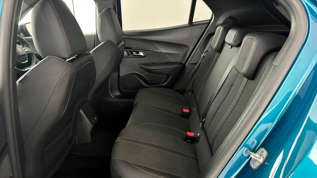 Peugeot 2008 1.2 Puretech 130 Allure Black #14