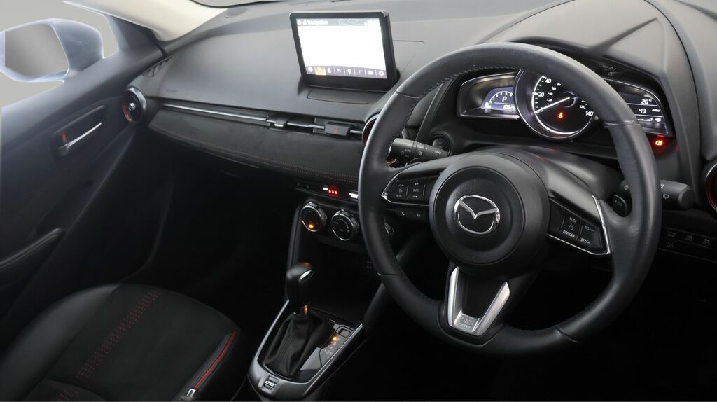 Mazda 2 1.5 Skyactiv-g Homura Aka Euro 6 Ss Red #9