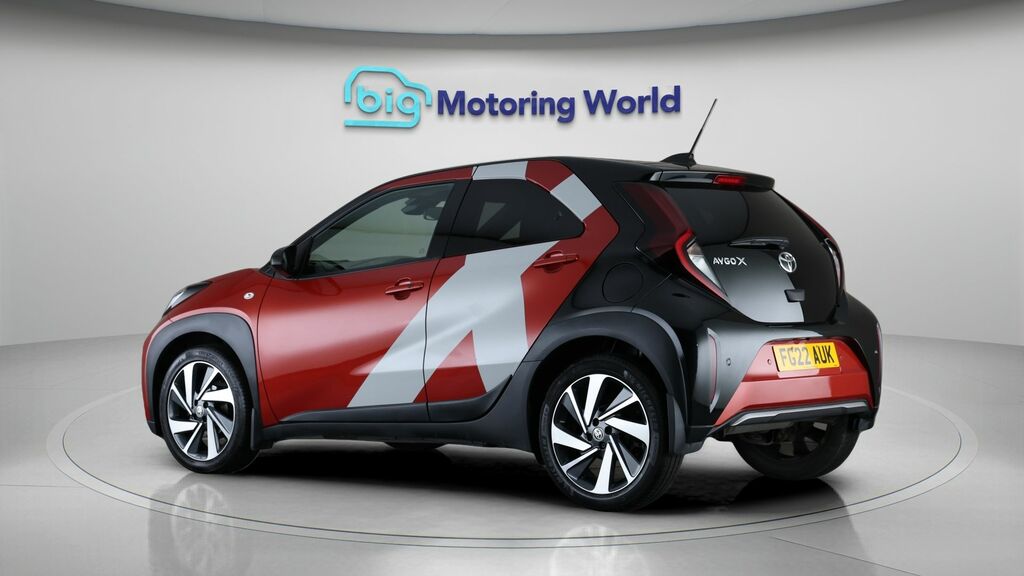 Toyota Aygo X Exclusive Red #5