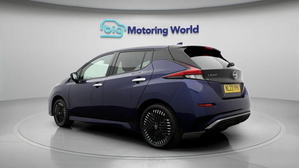 Nissan Leaf E N-connecta Blue #6