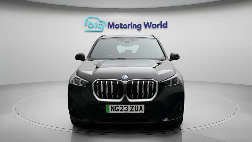 BMW iX1 M Sport Black #2