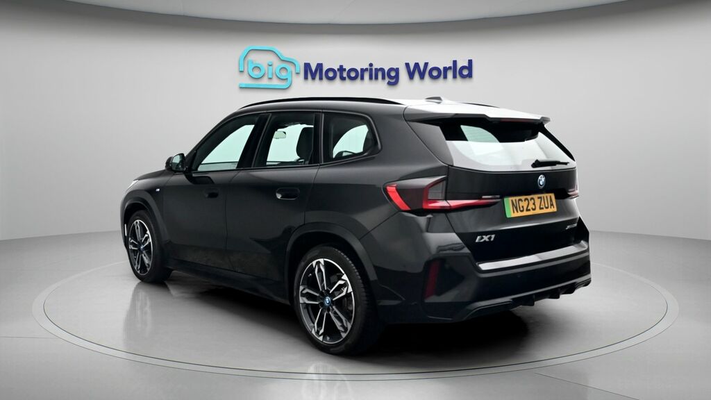 BMW iX1 M Sport Black #5