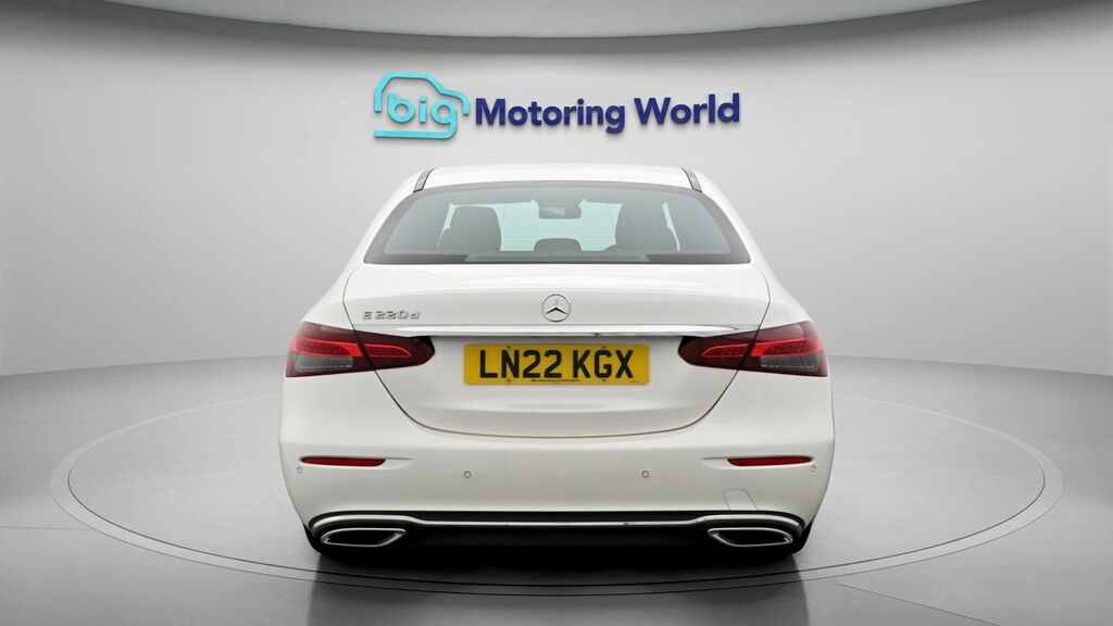 Mercedes-Benz E Class Sport White #6