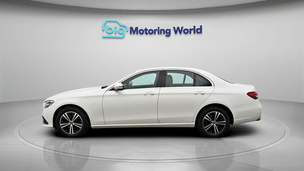 Mercedes-Benz E Class Sport White #4