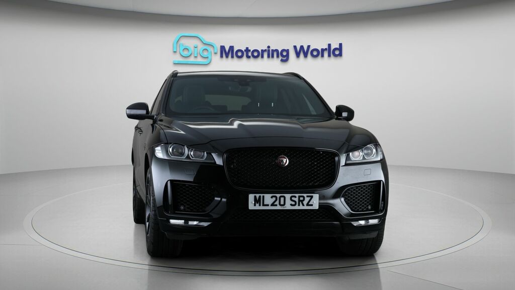 Jaguar F-Pace Chequered Flag Black #2