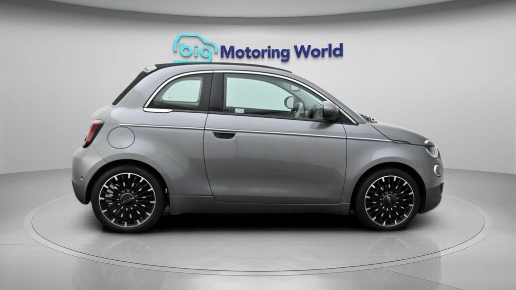 Fiat 500E C Convertible 42Kwh La Prima 202121 Green #8