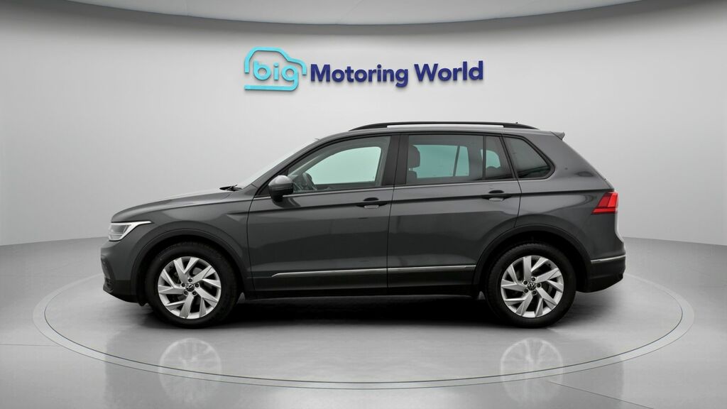 Volkswagen Tiguan Life GL23BUA Grey #4