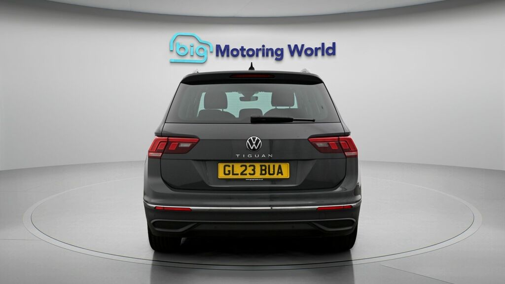 Volkswagen Tiguan Life GL23BUA Grey #6