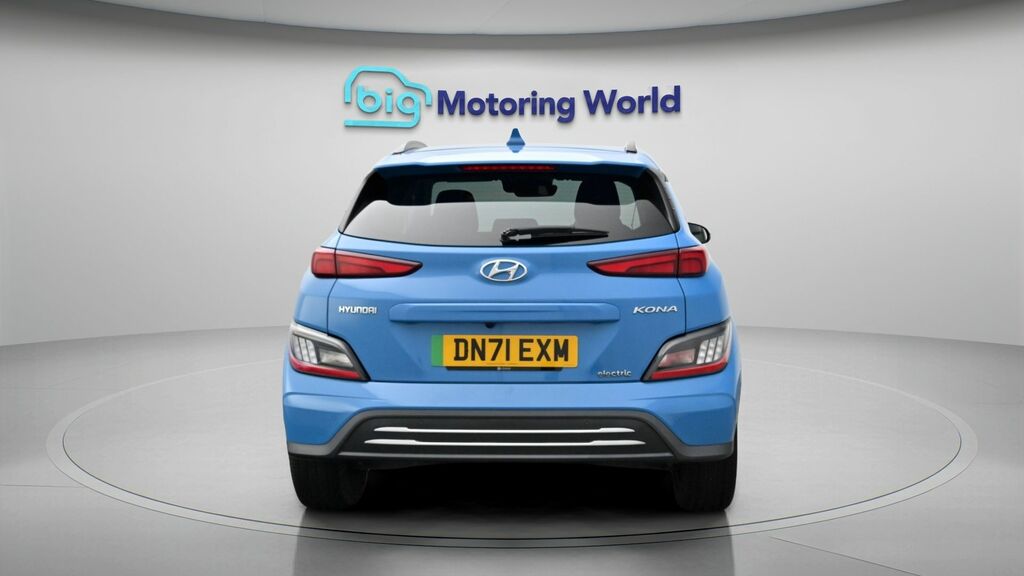 Hyundai Kona Premium Blue #6