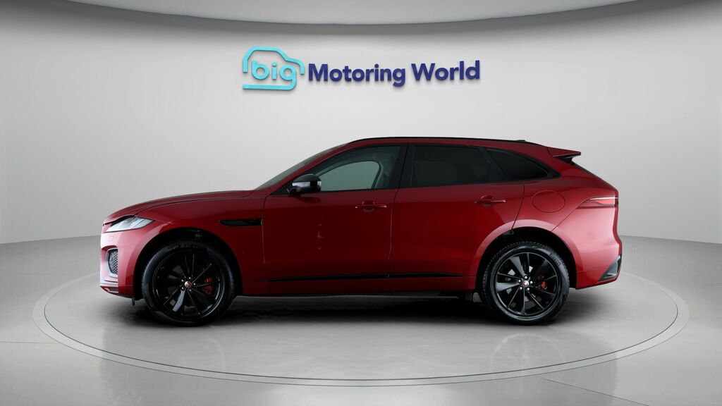 Jaguar F-Pace R-dynamic Black Red #4