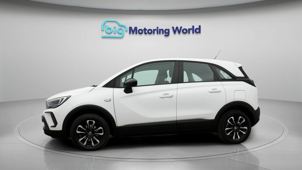 Vauxhall Crossland Design GD22BYP White #4