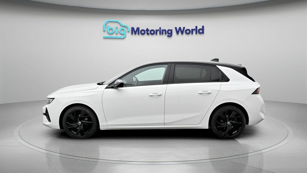 Vauxhall Astra Gs DN24VZC White #4