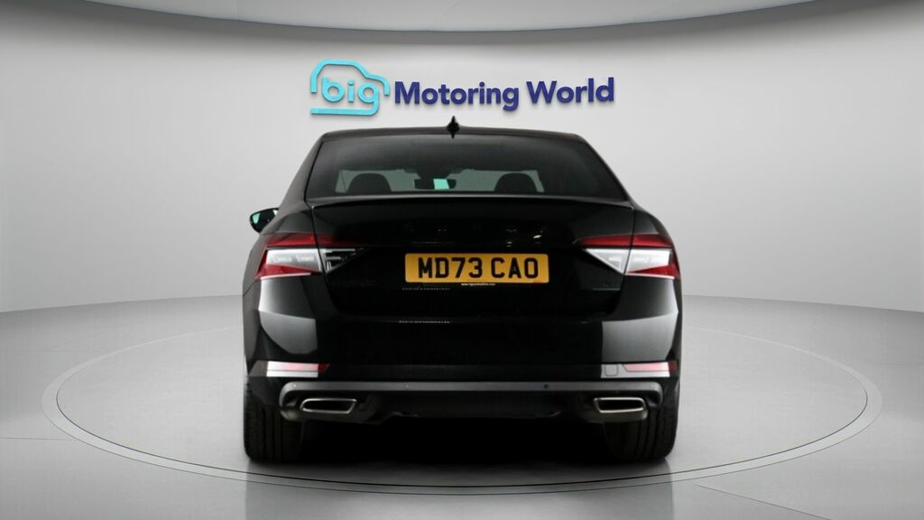 Skoda Superb Sportline Plus Black #6