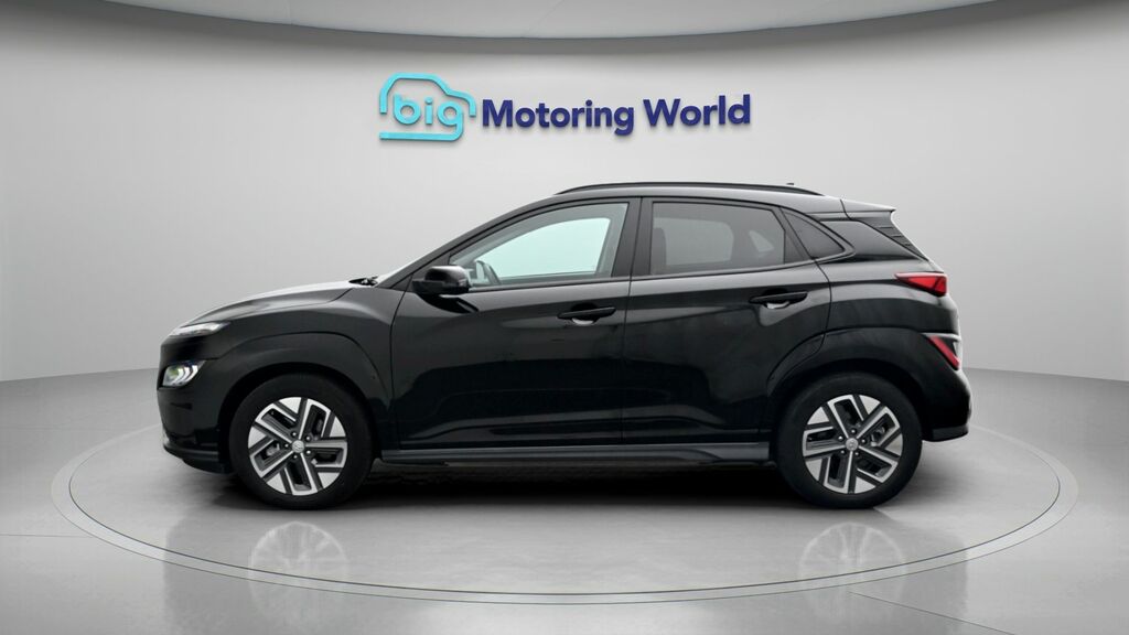 Hyundai Kona Premium Black #4