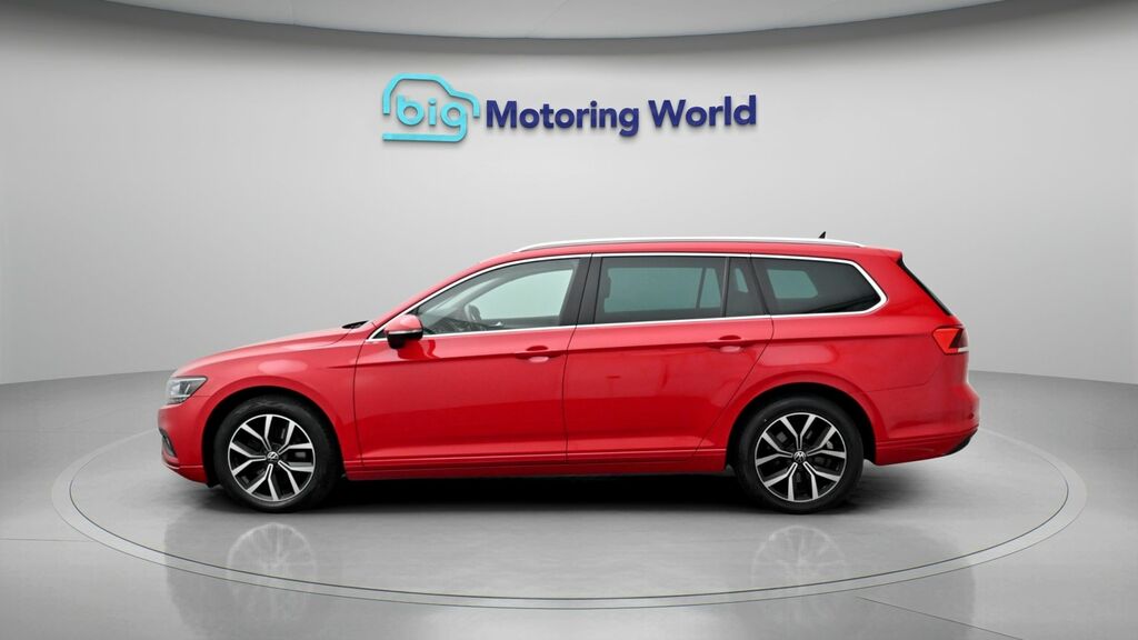 Volkswagen Passat Sel Red #4