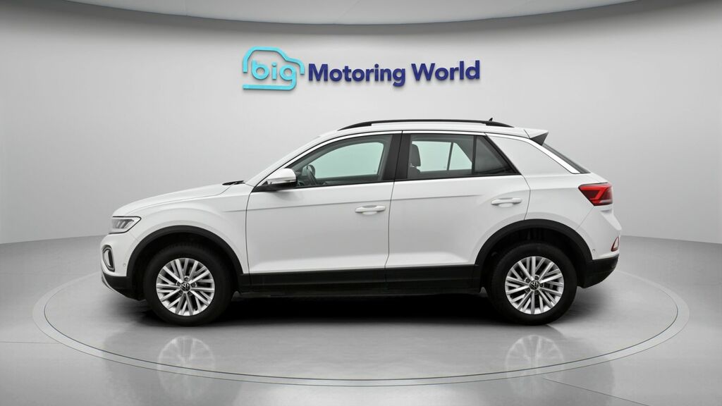 Volkswagen T-Roc Life White #4