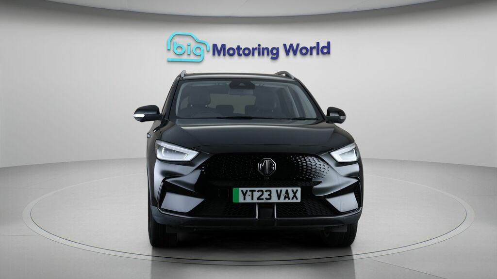 MG ZS Trophy Connect Long Range YT23VAX Black #2