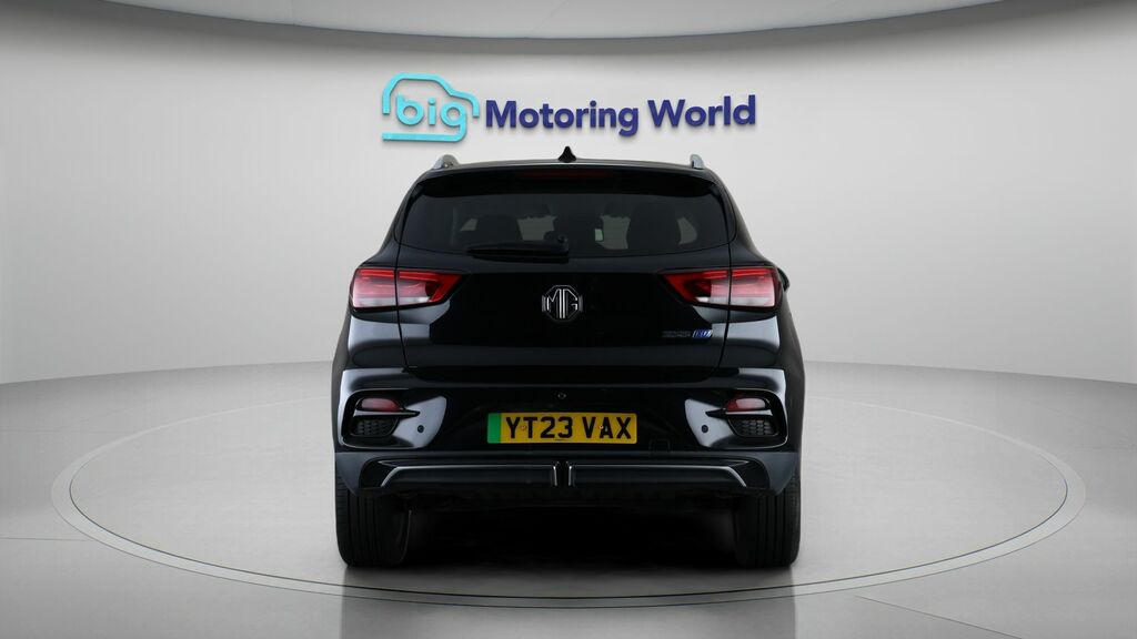 MG ZS Trophy Connect Long Range YT23VAX Black #6