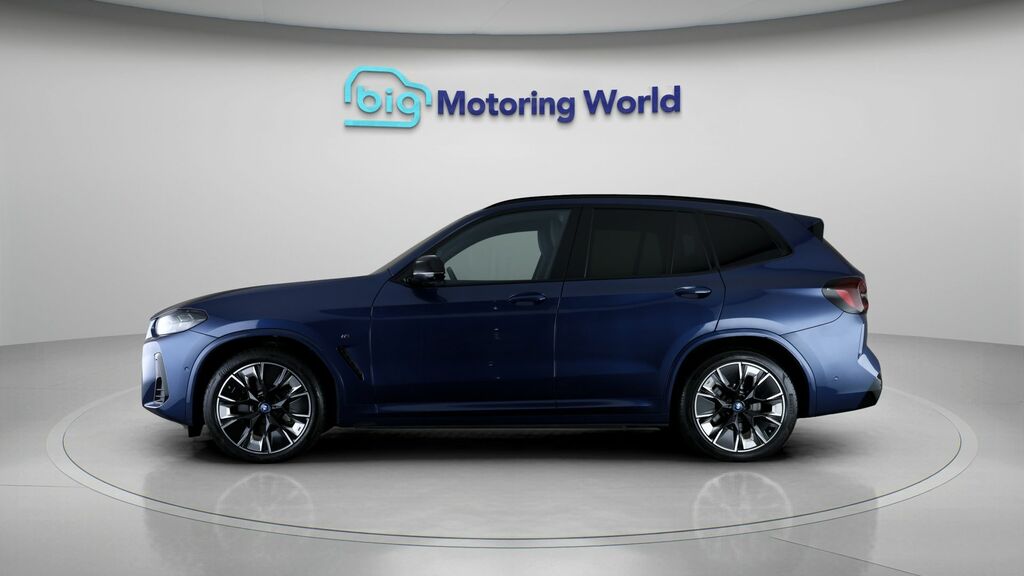 BMW iX3 M Sport Pro Blue #4