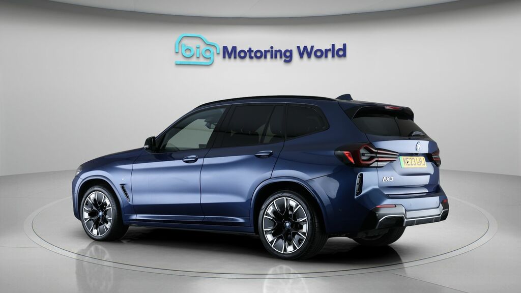 BMW iX3 M Sport Pro Blue #5