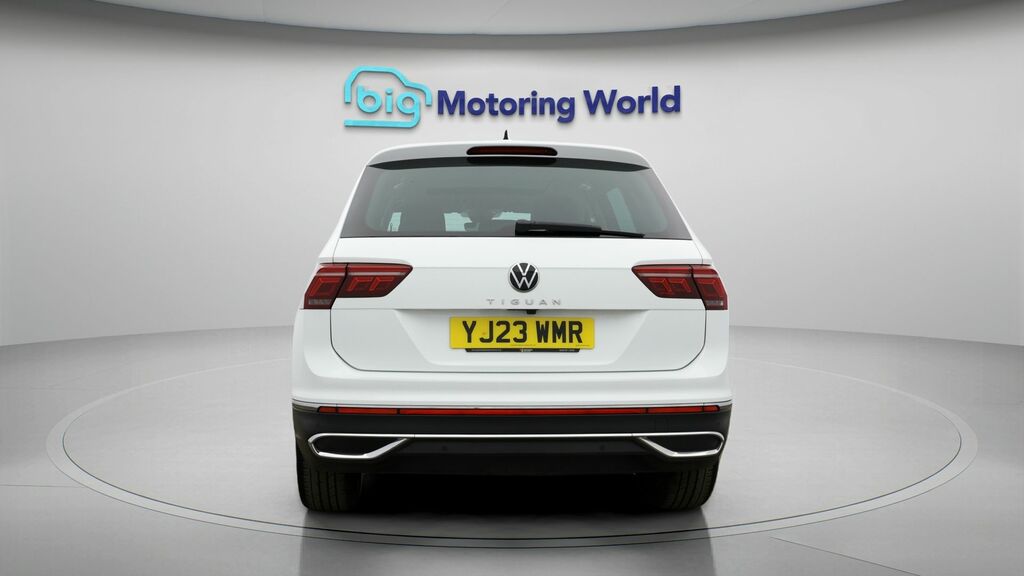 Volkswagen Tiguan Elegance White #6
