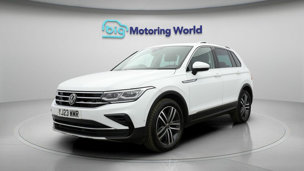 Volkswagen Tiguan Elegance White #3