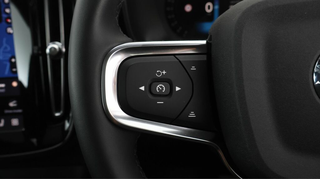 Volvo C40 Recharge Ultimate, Twin Motor, Heated Se Black #22