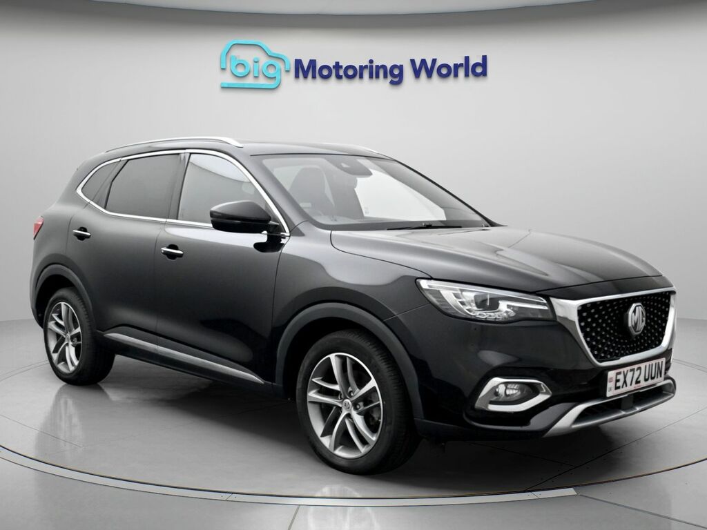 MG HS Exclusive Black