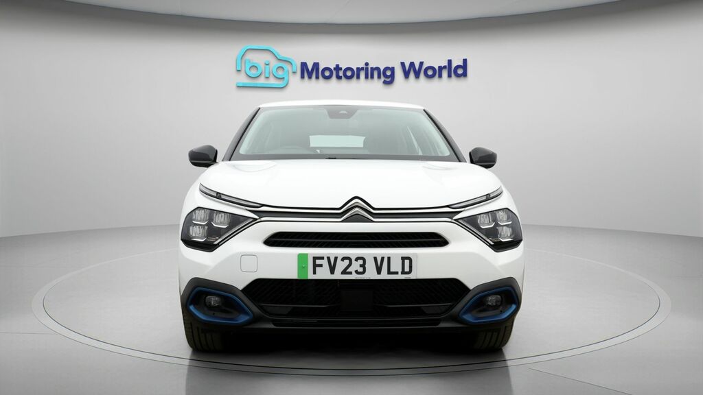 Citroen e-C4 Sense White #2