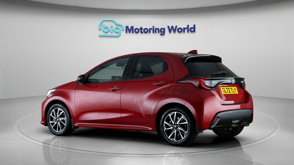 Toyota Yaris Design Red #5