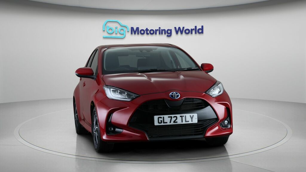 Toyota Yaris Design Red #2