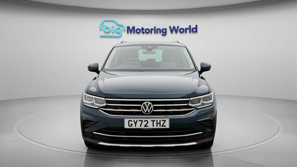 Volkswagen Tiguan Elegance GY72THZ Blue #2