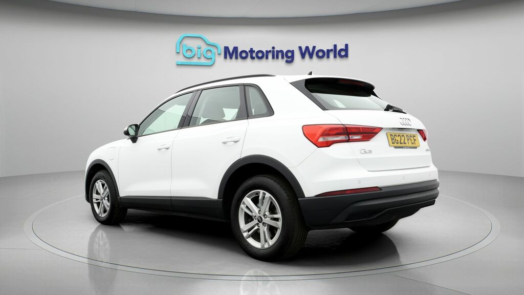 Audi Q3 Technik White #5