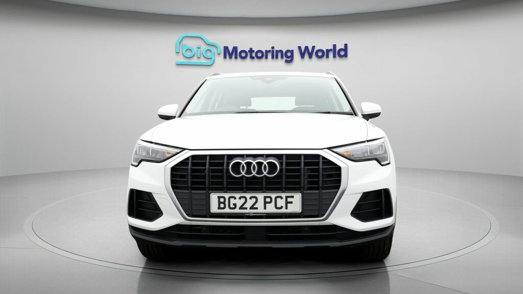 Audi Q3 Technik White #2