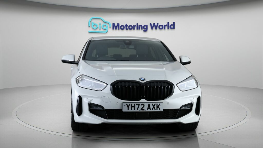 BMW 1 Series M Sport White #2