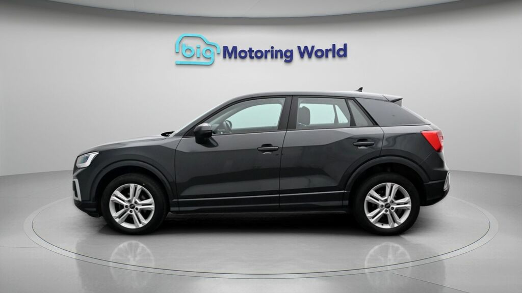 Audi Q2 Sport Grey #4