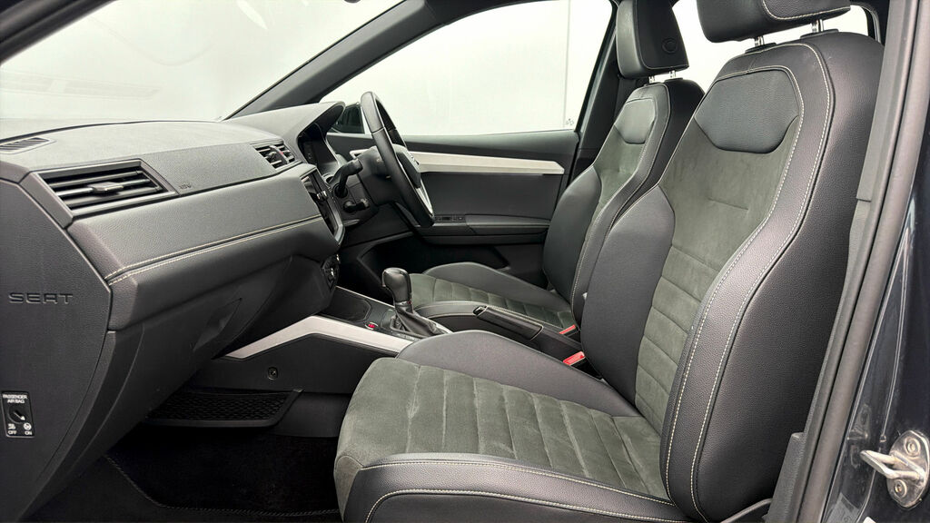 Seat Arona 1.0L Tsi Fr Sport 114 Bhp Blue #13