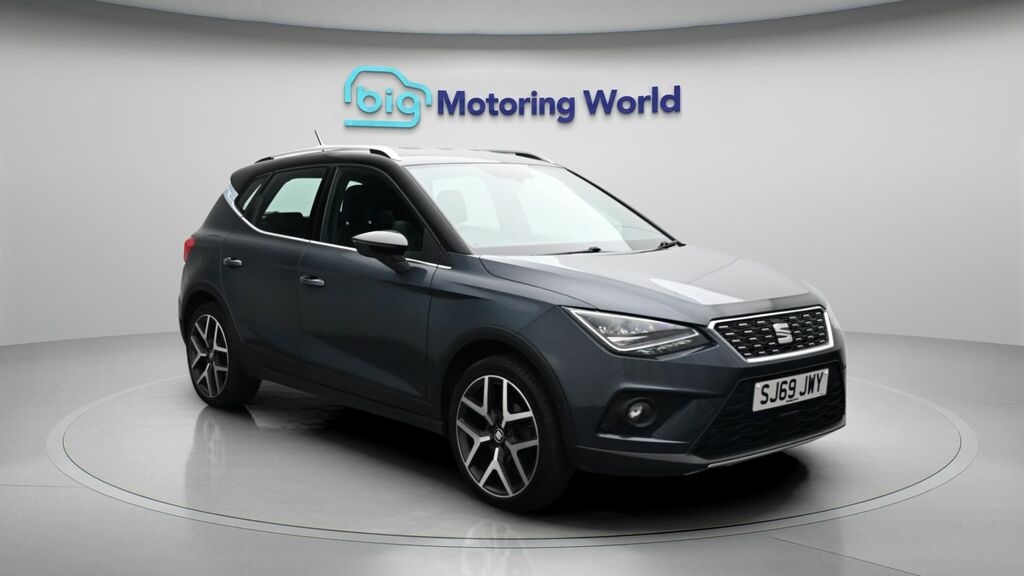 Seat Arona Xcellence Lux Grey
