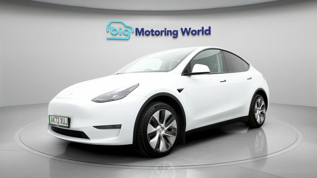 Tesla Model Y Long Range AK72XUJ White #3
