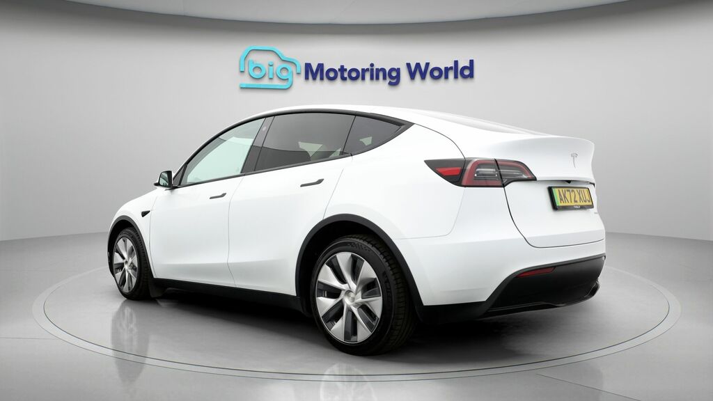 Tesla Model Y Long Range AK72XUJ White #5