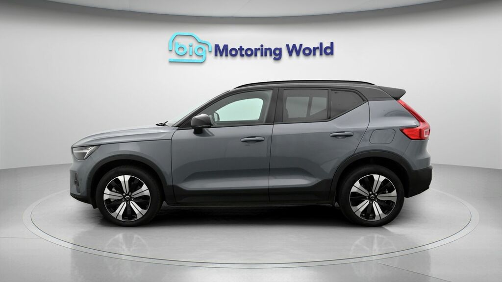 Volvo XC40 Plus CF23LNW Grey #4