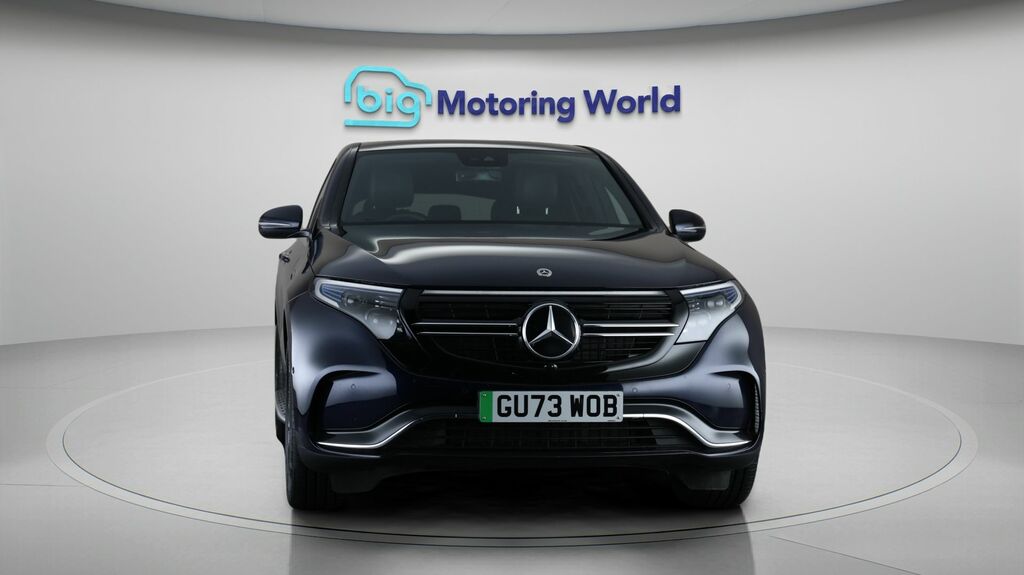Mercedes-Benz EQC Amg Line Blue #2