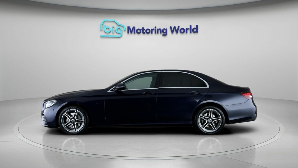 Mercedes-Benz E Class Amg Line Edition Blue #4
