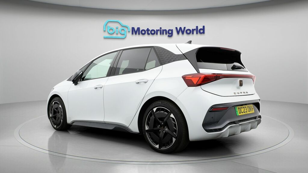 Cupra Born V3 White #5