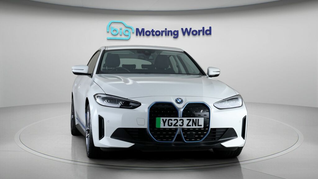 BMW i4 Sport White #2