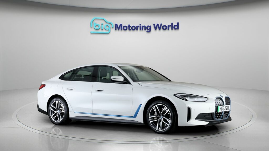 BMW i4 Sport White