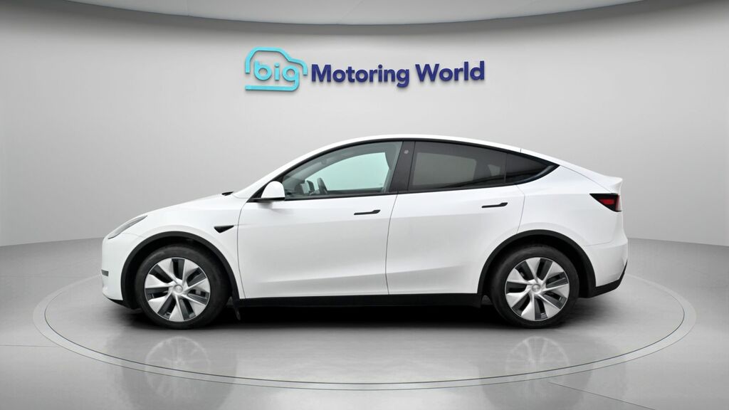 Tesla Model Y Long Range WM23FXD White #4