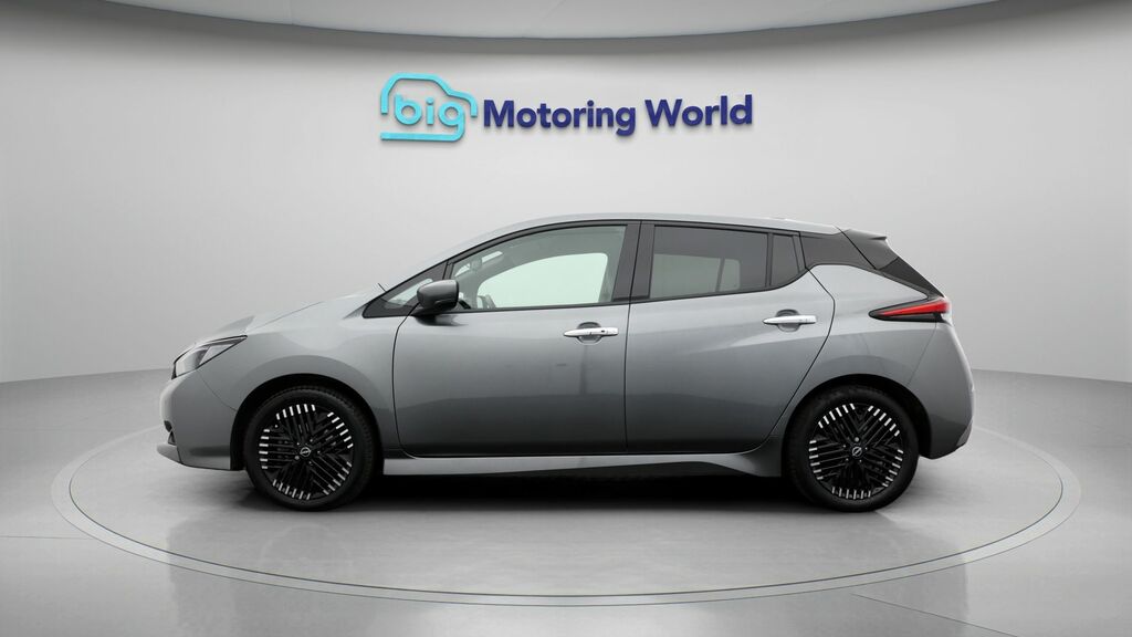 Nissan Leaf Tekna Grey #4