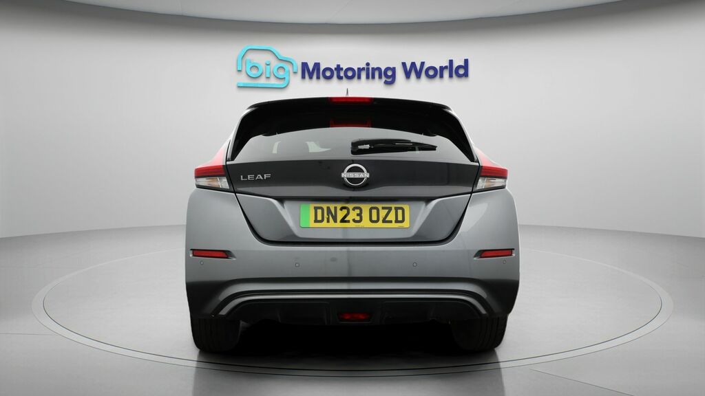 Nissan Leaf Tekna Grey #6