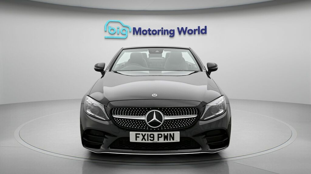 Mercedes-Benz C Class Amg Line Black #2